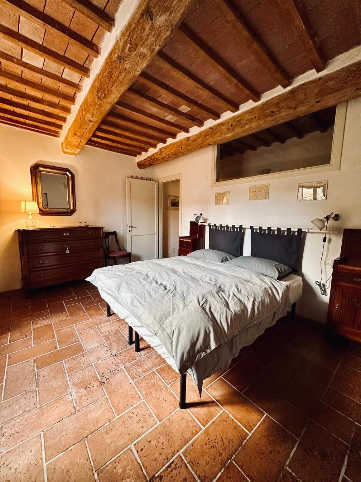 Santa Monaca Medieval Sorano (Grosseto)